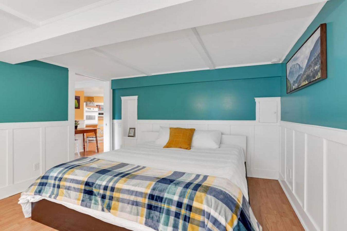 Artsy Private Guest Suite With Outdoor Saloon Vancouver Exterior foto