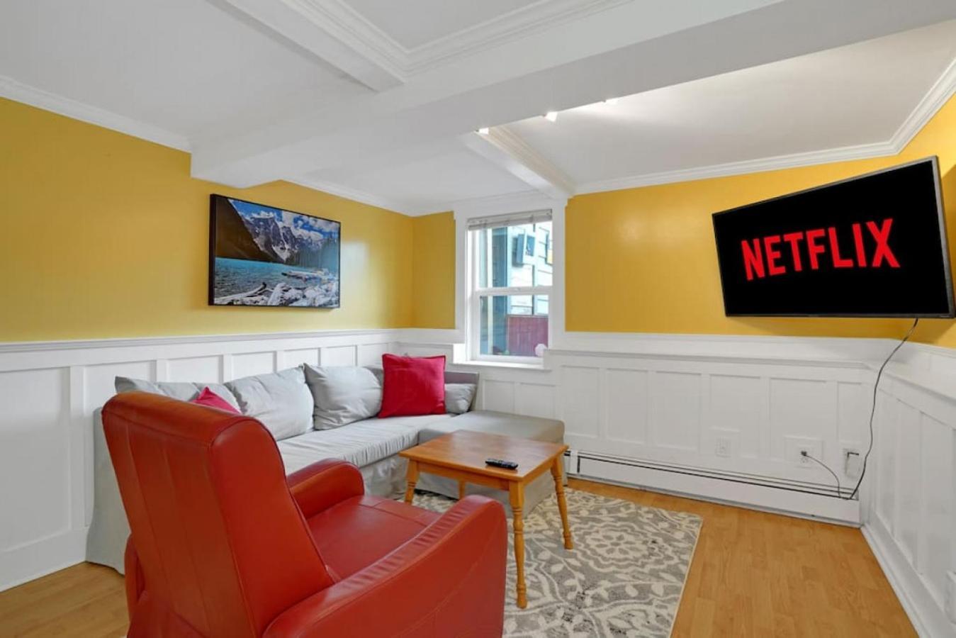 Artsy Private Guest Suite With Outdoor Saloon Vancouver Exterior foto